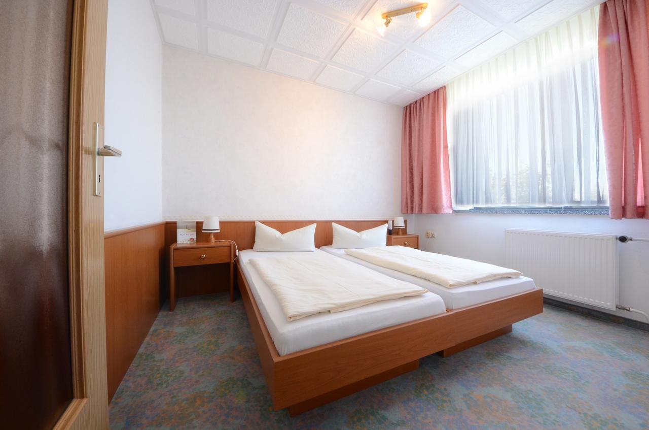 Land-Gut-Hotel Barbarossa كلبرا المظهر الخارجي الصورة