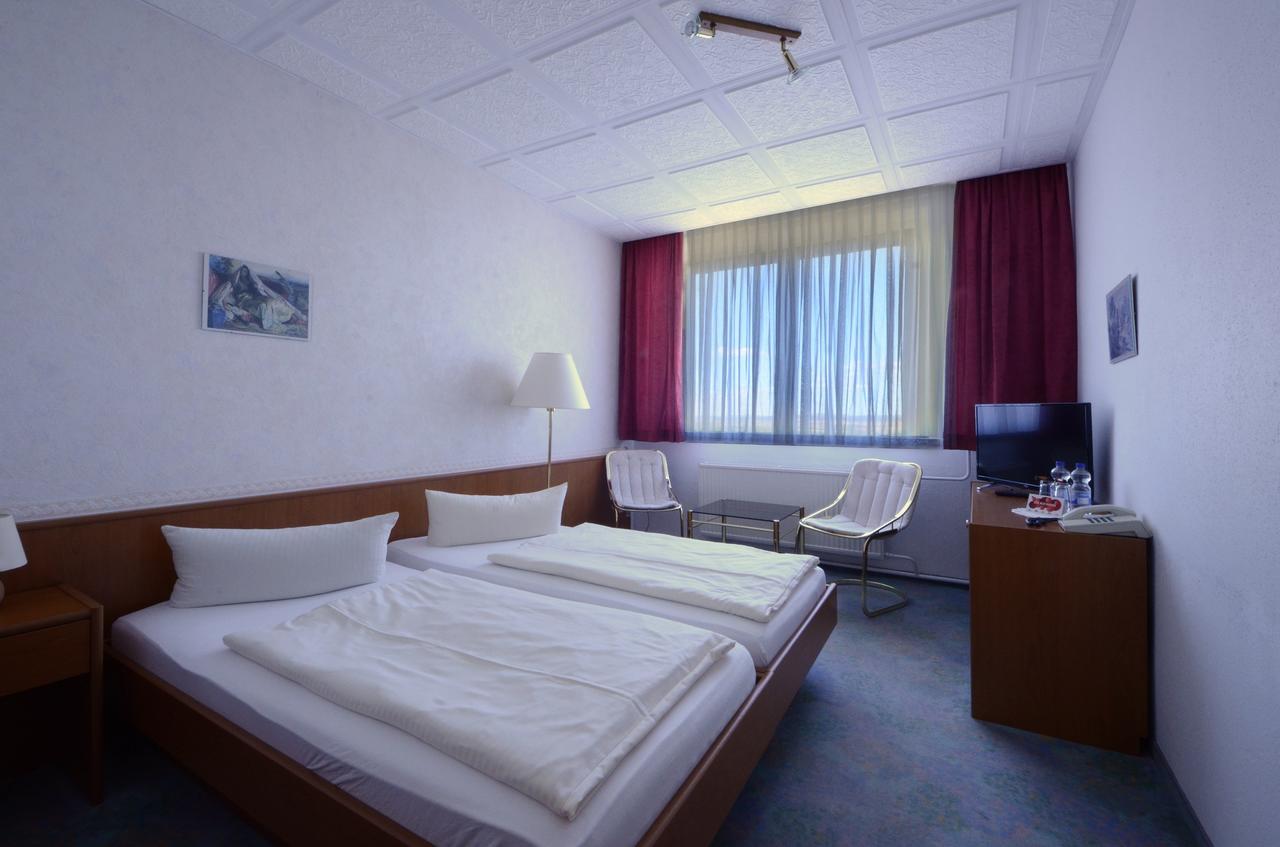 Land-Gut-Hotel Barbarossa كلبرا المظهر الخارجي الصورة